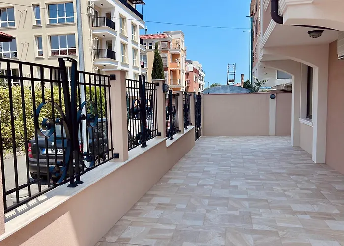 Bella Deluxe Διαμέρισμα Ράβντα